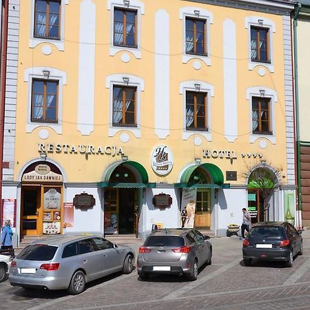 Hotel Bristol Tarnów 外观 照片