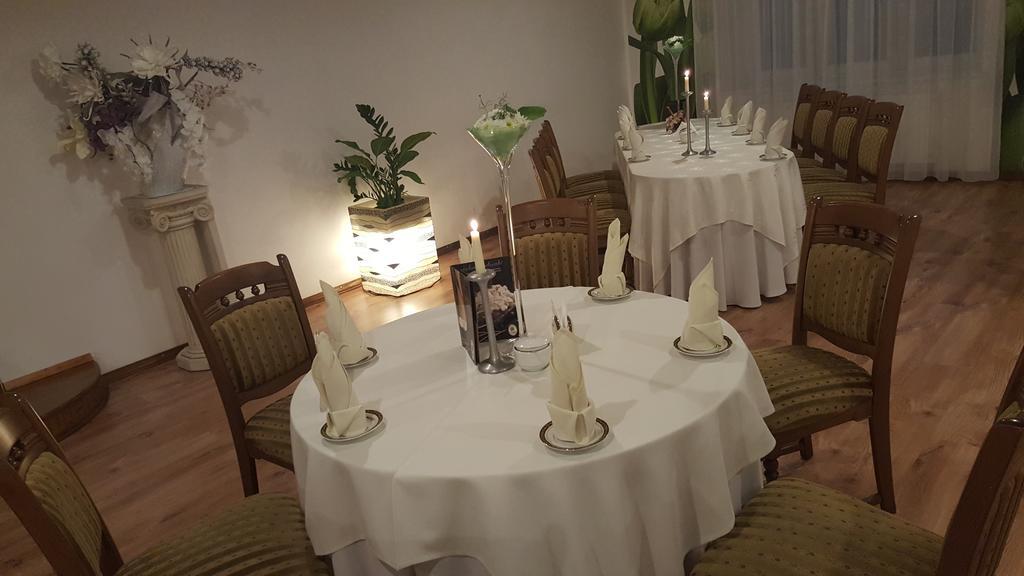 Hotel Bristol Tarnów 外观 照片