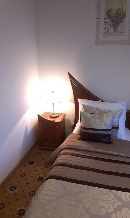 Hotel Bristol Tarnów 客房 照片