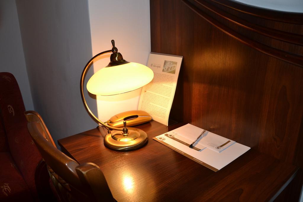Hotel Bristol Tarnów 客房 照片
