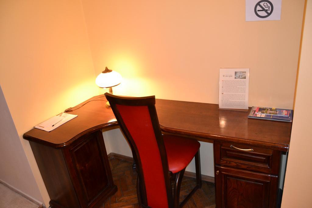 Hotel Bristol Tarnów 外观 照片