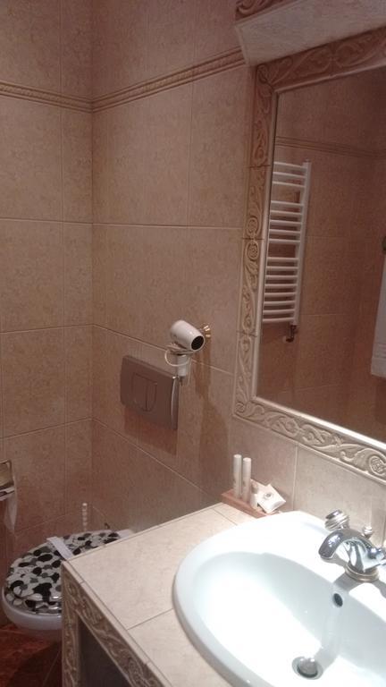 Hotel Bristol Tarnów 外观 照片