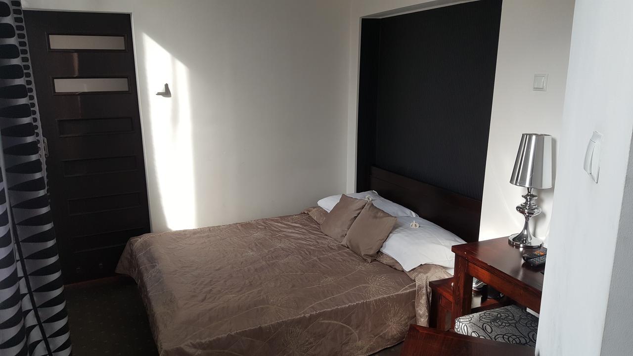 Hotel Bristol Tarnów 外观 照片