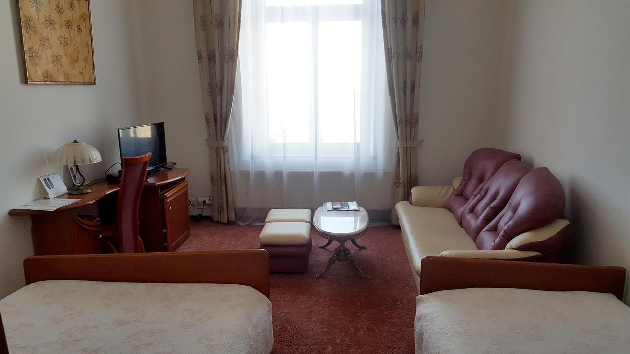Hotel Bristol Tarnów 外观 照片