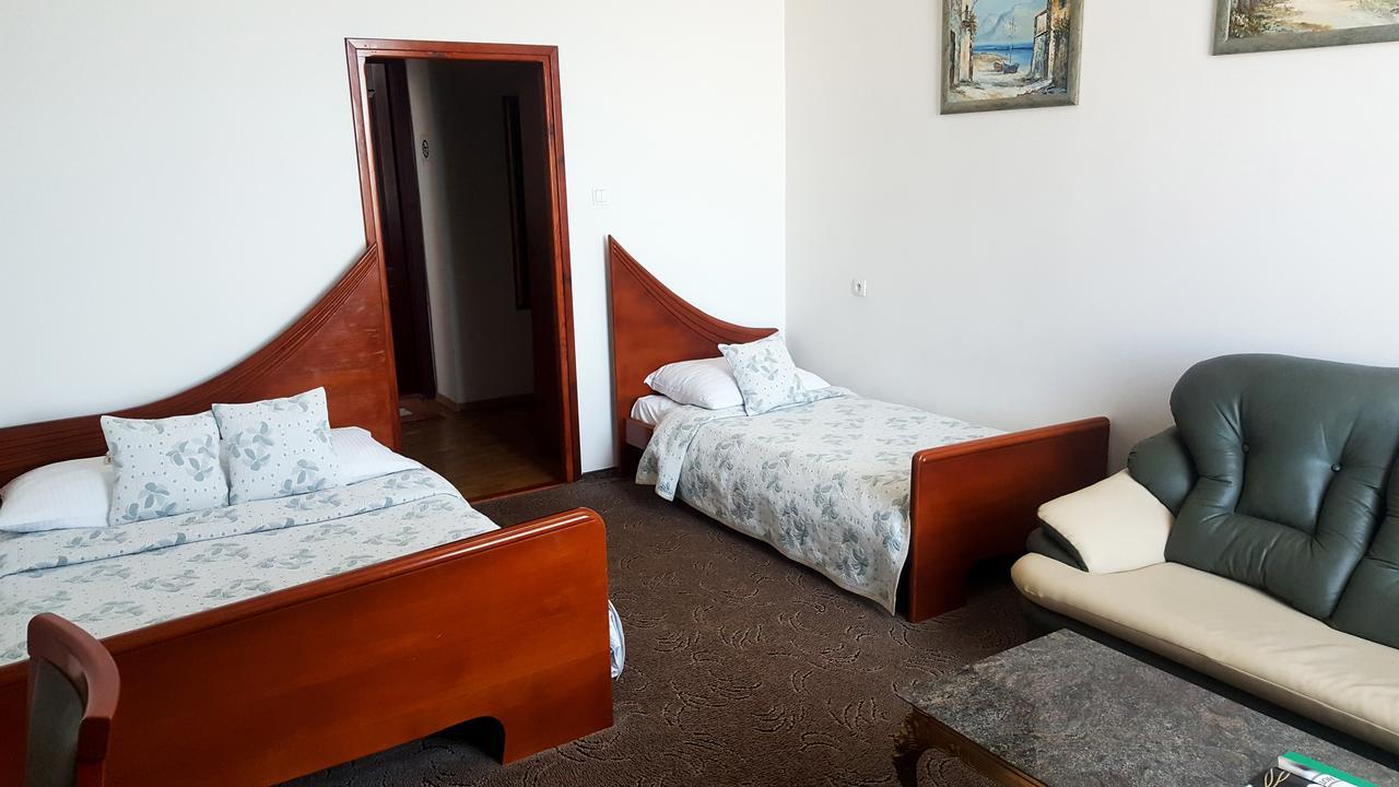 Hotel Bristol Tarnów 外观 照片